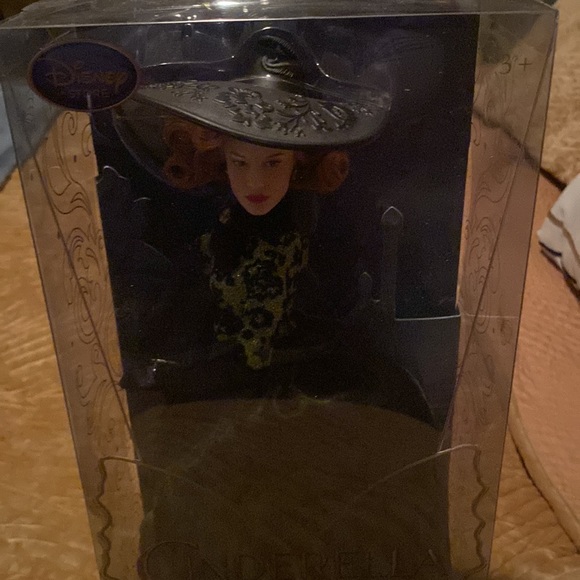 Disney doll - Picture 2 of 2